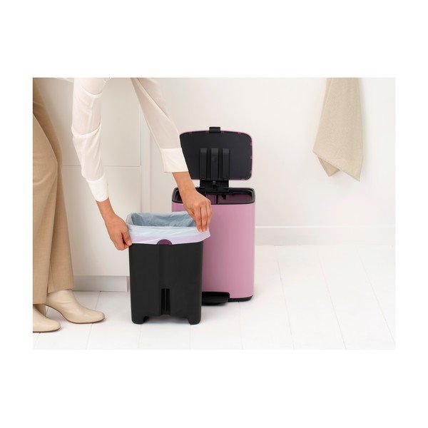 Różowy stalowy kosz na śmieci z pedałem 12 l Bo – Brabantia-image-2