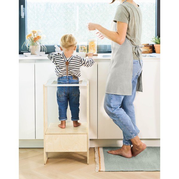 Biało-naturalny pomocnik kuchenny dla dzieci Nuun – Kave Home-image-1