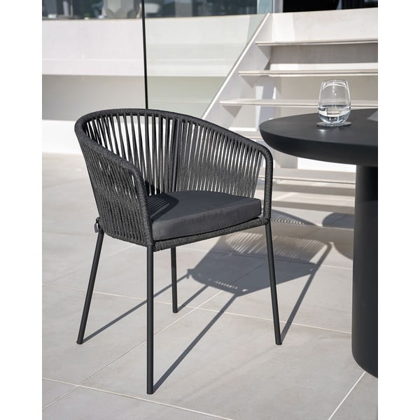 Czarne metalowe/tapicerowane krzesło ogrodowe Yanet – Kave Home-image-1
