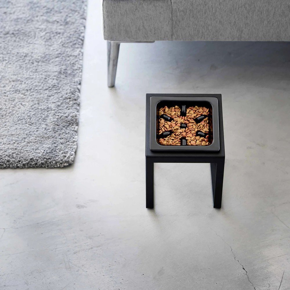 Miska ze stojakiem dla czworonoga ceramiczna Nooks – YAMAZAKI (zdjęcie 6)