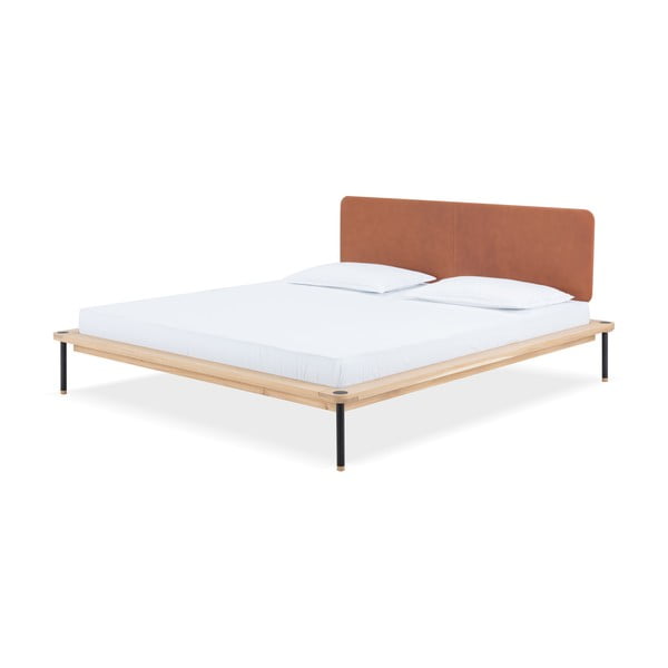 Brązowe/naturalne łóżko dwuosobowe z litego drewna dębowego ze stelażem 140x200 cm Fina – Gazzda