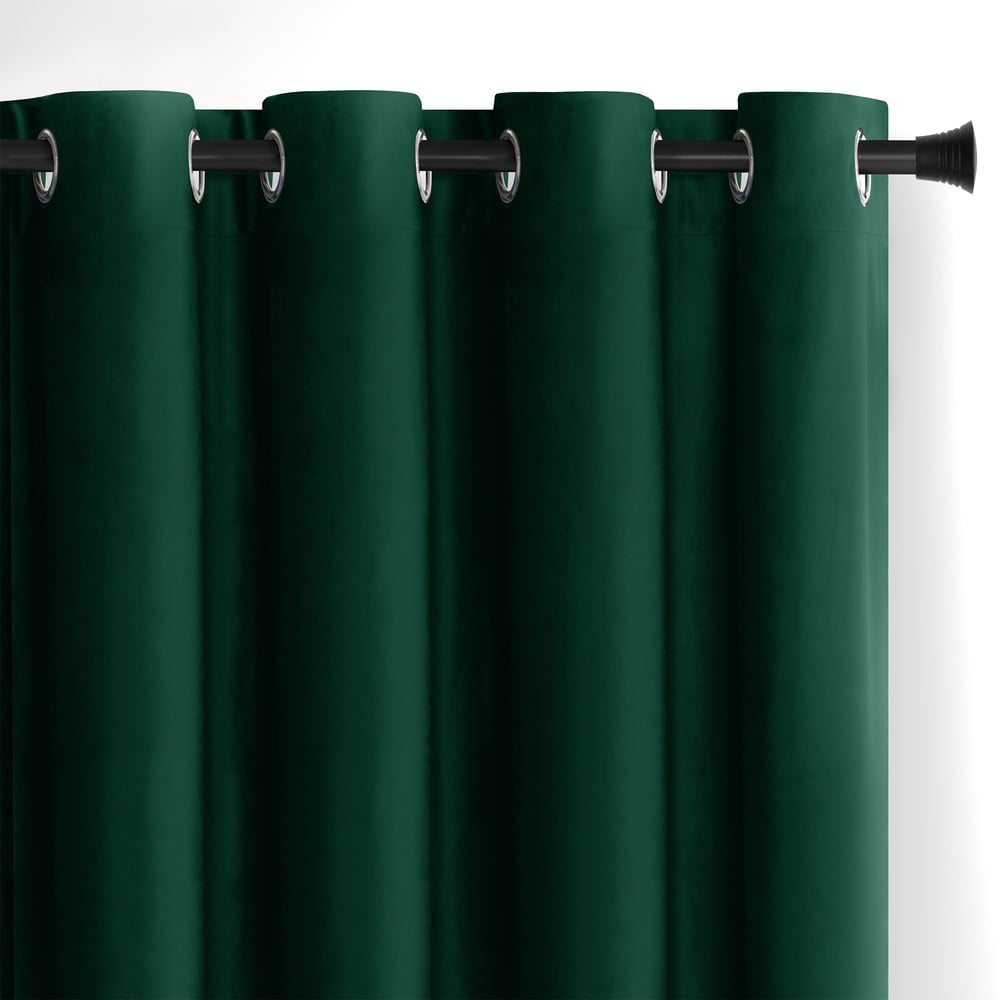 Ciemnozielona aksamitna zasłona częściowo zaciemniająca (dimout) 140x270 cm Eyelets – Restilo