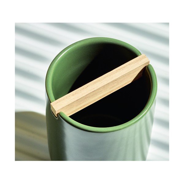 Zielony ceramiczny kubek na szczoteczki iDesign Eco Vanity-image-4