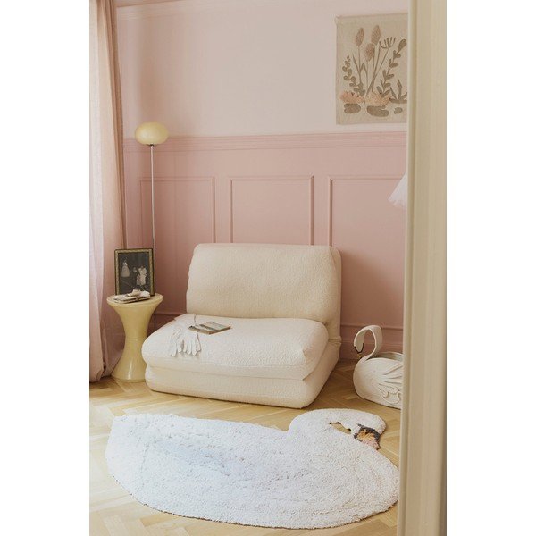 Kremowy bawełniany dywan dziecięcy tkany ręcznie odpowiedni do prania 100x120 cm Swan – Lorena Canals-image-1