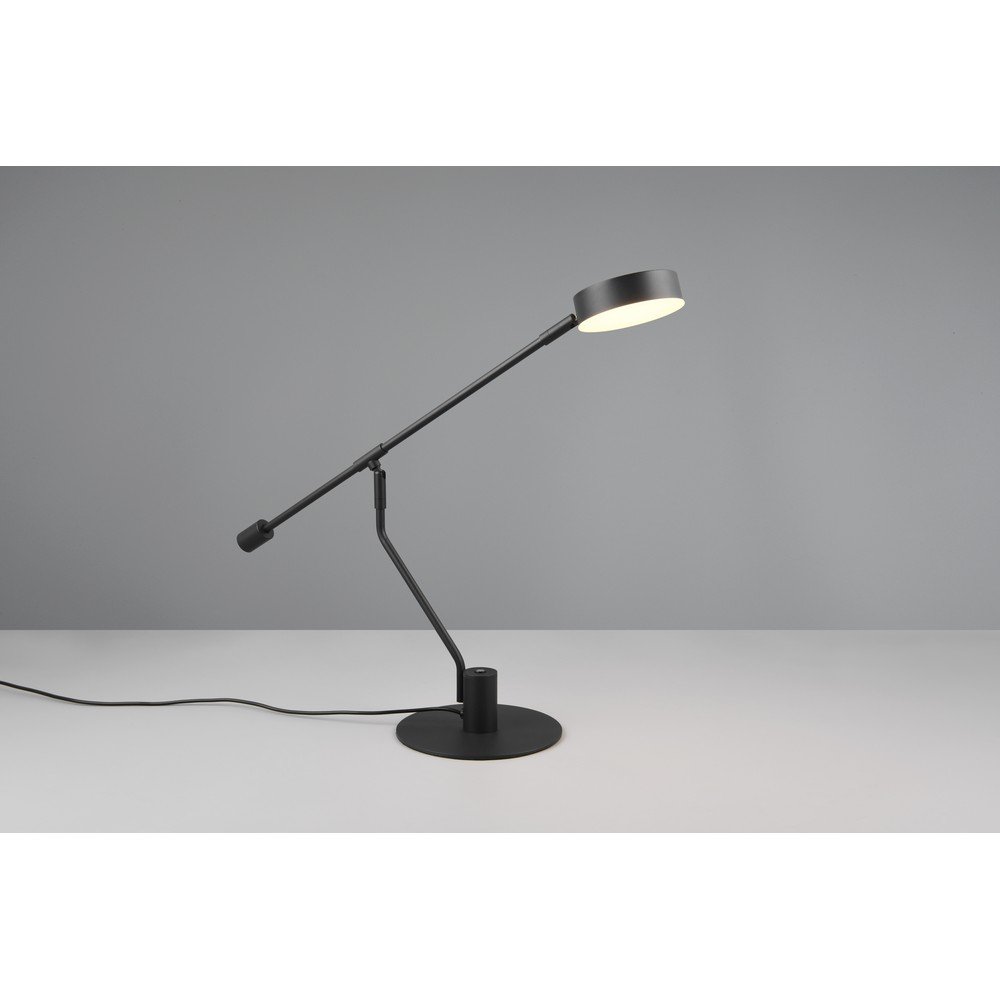 Lampa stołowa LED z elastyczną konstrukcją w kolorze matowej czerni (wysokość 64 cm) Manduro – Trio (zdjęcie 3)
