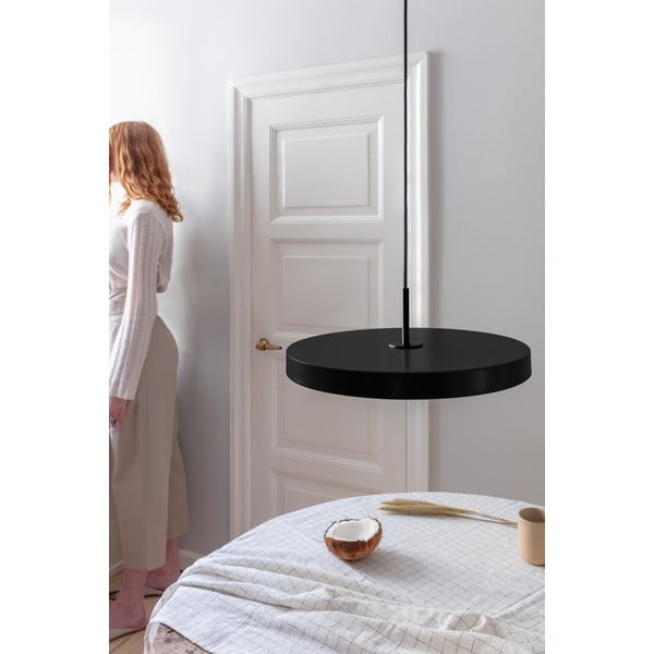 Czarna lampa wisząca LED z metalowym kloszem ø 43 cm Asteria Medium – UMAGE-image-3