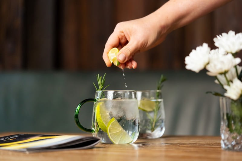 Inspiracje: Kuchnia i jadalnia, Jadalnia, Styl industrialny, Styl skandynawski