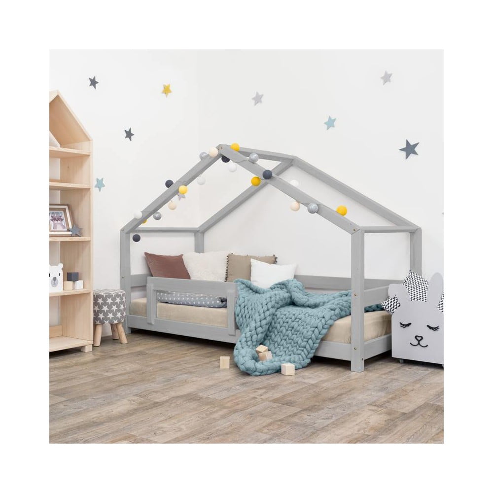 Szare łóżko dziecięce w kształcie domku z barierką Benlemi Lucky, 90x200 cm