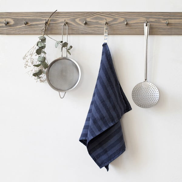 Ciemnoniebieski lniany ręcznik kuchenny Linen Tales Stripe, 65x45 cm