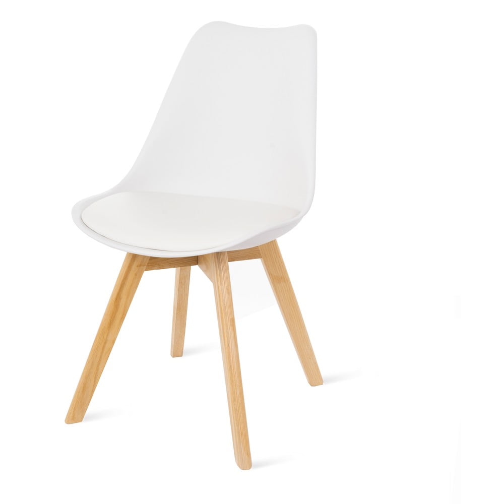 Zestaw 2 białych krzeseł z bukowymi nogami Bonami Essentials Retro